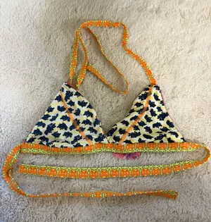 Boutique bikini top thumbnail 2