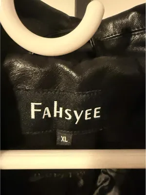 Ladies leather jacket sz XL Black thumbnail 2