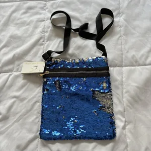 NWT Sasha‎ New York Blue Silver Sequin Crossbody Purse Strap Black Club Party thumbnail 6