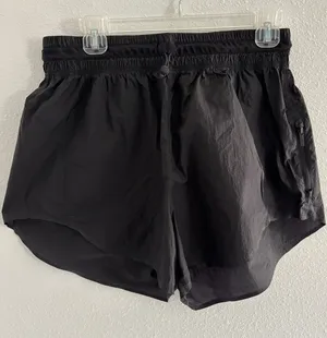 Lululemon Break New Ground Shorts Womens 8 Black Unlined Packable Travel Running thumbnail 1