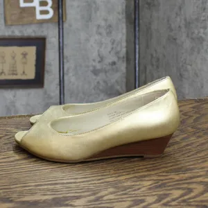 Laura Ashley Womens Vintage Open Toe Wedge Heels 1673ec74573228 Gold Yellow 6M thumbnail 2