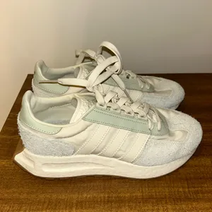 adidas Women's Cream and Mint Athletic Shoes thumbnail 2