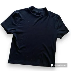 Abercrombie Ribbed Crop Top thumbnail 1