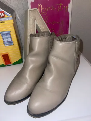 Booties Size 6.5 thumbnail 1