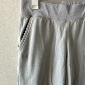 Under Armour Sweatpants Size M thumbnail 2