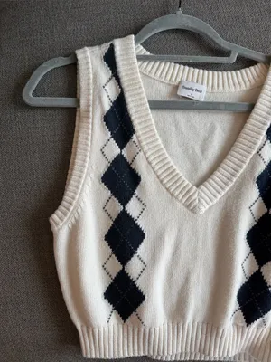 Sunday Best Cream and Navy Argyle Knit Vest thumbnail 4