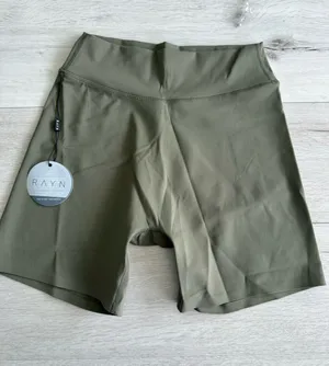 RAYN Activewear Bicycle Shorts Green Medium NWT IN PACKAGE thumbnail 1