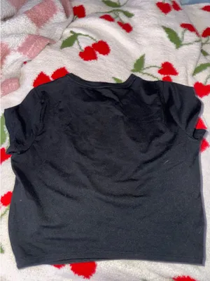 Hollister cropped tee  thumbnail 3