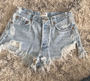 AGOLDE Parker Vintage Cut Off denim shorts thumbnail 1