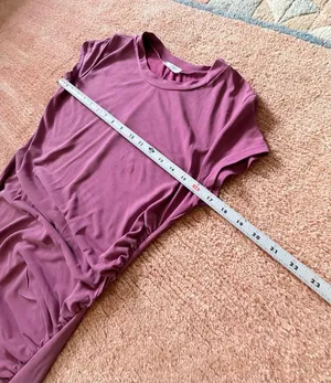 Vestique Mauve Ruched Side Slit Maxi Dress Size S Short Sleeve Bodycon thumbnail 3