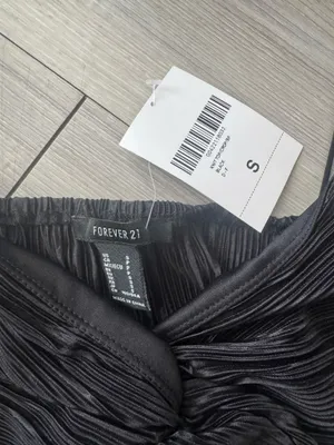 Forever 21 Top Black Crop thumbnail 3