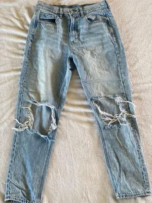 American Eagle Outfitters Mom Jean thumbnail 2