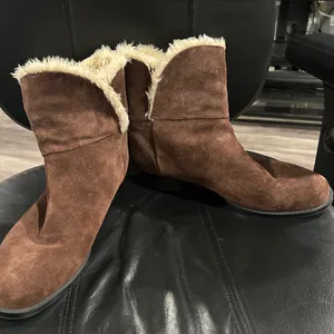 Ellen Tracy Brown Suede Boots with Faux Fur Trim thumbnail 10