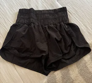 Women’s High Waisted Shorts thumbnail 1