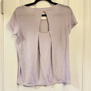 RUNNING ON CLOUD‎ Active T Breathe Lilac Tee Shirt Short Sleeve Purple Small thumbnail 4