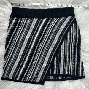 NWT Smartwool knit Alpine Lodge Patterned skirt size small thumbnail 3