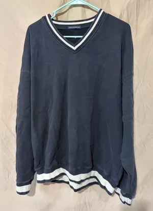 Brandy Melville sweater thumbnail 1