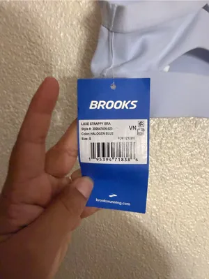 Brooks Light Blue Luxe Strappy Scoop Neck sports bra size Small NWT thumbnail 8
