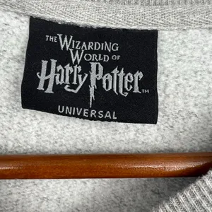 Harry Potter Sweatshirt The Wizarding World Universal Studios Gryffindor small thumbnail 5