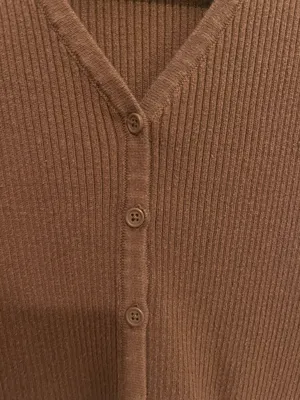 Brandy Melville Brown Long Sleeve From thumbnail 3