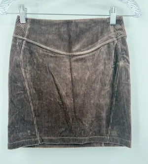 Lululemon Scuba Mid-Rise Mini Skirt *Velvet Cord Brown Espresso Size 2 thumbnail 1