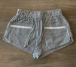 Rumor Boutique LF Blue and white stripped shorts with pockets thumbnail 1