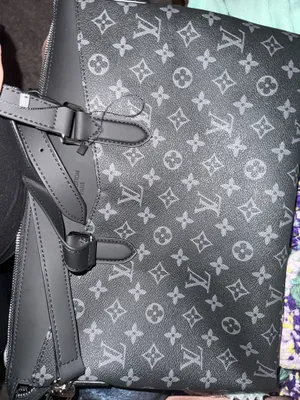 Beautiful never used purse. Black thumbnail 3