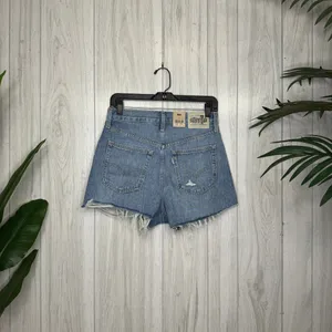NWT Levi’s SilverTab Distressed High Rise Mom Shorts size 27 NEW thumbnail 3