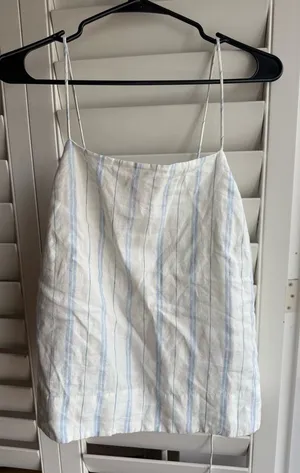 Banana Republic White Linen tank top with Pale Blue Accents LINEN thumbnail 1