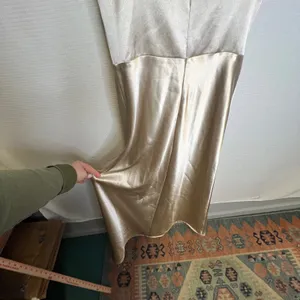 Birdy Grey Champagne Gold Satin V-Neck Spaghetti Strap‎ Maxi Dress Slit Large thumbnail 5