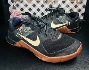 Nike ID metcon womens 6.5 thumbnail 1