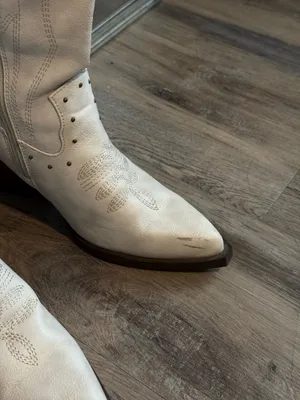 White Cowboy Boots Size 6.5 thumbnail 2
