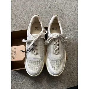 Frye and Co. Taylor Womens Sneakers Winter White‎ NWT Size 7.5 thumbnail 4