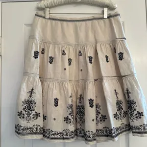 Anthropologie Lithe Tiered Skirt Women’s Sz 10 Ivory Embroidered Boho Hippie thumbnail 1