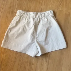 lululemon athletica High Waist Shorts thumbnail 3