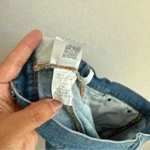 Madewell‎ The Perfect Vintage High Rise Distressed Raw Hem Jeans Women's Size 31 thumbnail 13