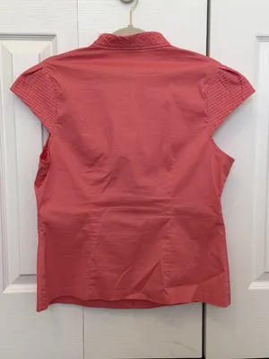 J. Peterman Women’s Size 14 Coral Pink Pintuck Button Front Blouse thumbnail 2