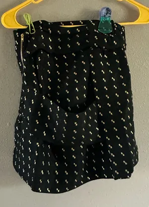 Black and gold mini skirt by Wintermuse Size 6 thumbnail 2