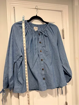 J. Crew Size S Blue Chambray Denim Bow Button Peasant Tie Sleeve Boho Top Blouse thumbnail 7