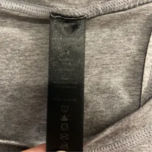 Yogalicious Women's Gray Long‎ Sleeve Top Open Back Thumb Holes Size M thumbnail 10