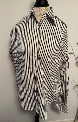Striped Button Down Shirt Women's‎ Small Cut Out Shoulder Long Sleeve thumbnail 1