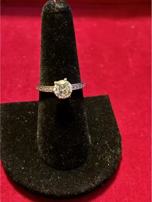 Vintage Silver Tone CZ Round Brilliant Cut Solitaire Pave Accent Engagement Ring thumbnail 3