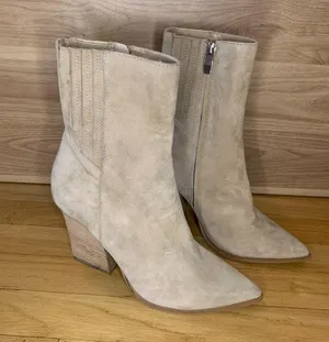 Steve Madden Rickki Suede Cream Pointed Toe Booties - Size 8 thumbnail 2