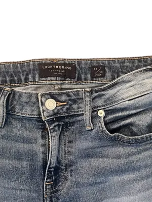 Lucky Brand low rise Lolita Skinny Jeans in Faded Blue Wash thumbnail 2