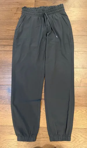 Mono B Gray Jogger Pants Smocked Waist Athleisure Size Small - C31-046 thumbnail 1