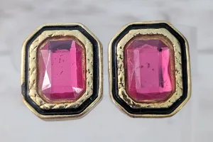 Vintage Clip On Earrings Pink & Gold Tone - Fair Condition thumbnail 1