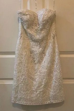 Suewong Elegant White Lace Strapless Dress. Size-4 thumbnail 1