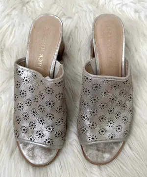 Jack Rogers Ronnie Perforated Peep-toe Sandals Sz 8.5 thumbnail 1
