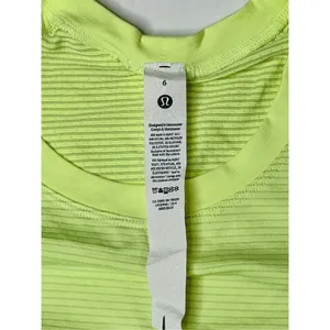 Lululemon‎ W3FEHS Swiftly Tech SS Top 2.0 Race Length Neon Green Activewear XS thumbnail 5