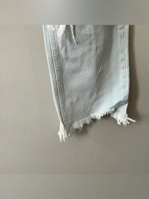 We The Free Women’s Light Wash Distressed Relaxed Jeans Size 30 thumbnail 4